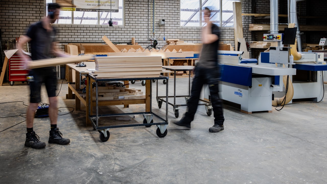 Neggers Trappen B.V. Oost west en middelbeers afbeelding 6